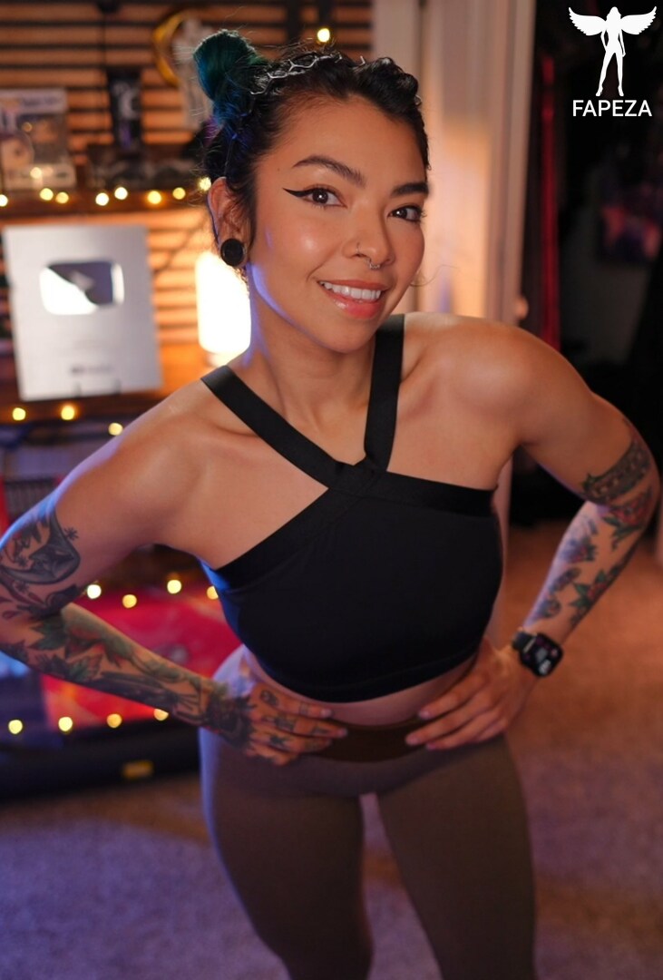 AileenSenpaiReacts