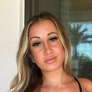 bellaslaysxo