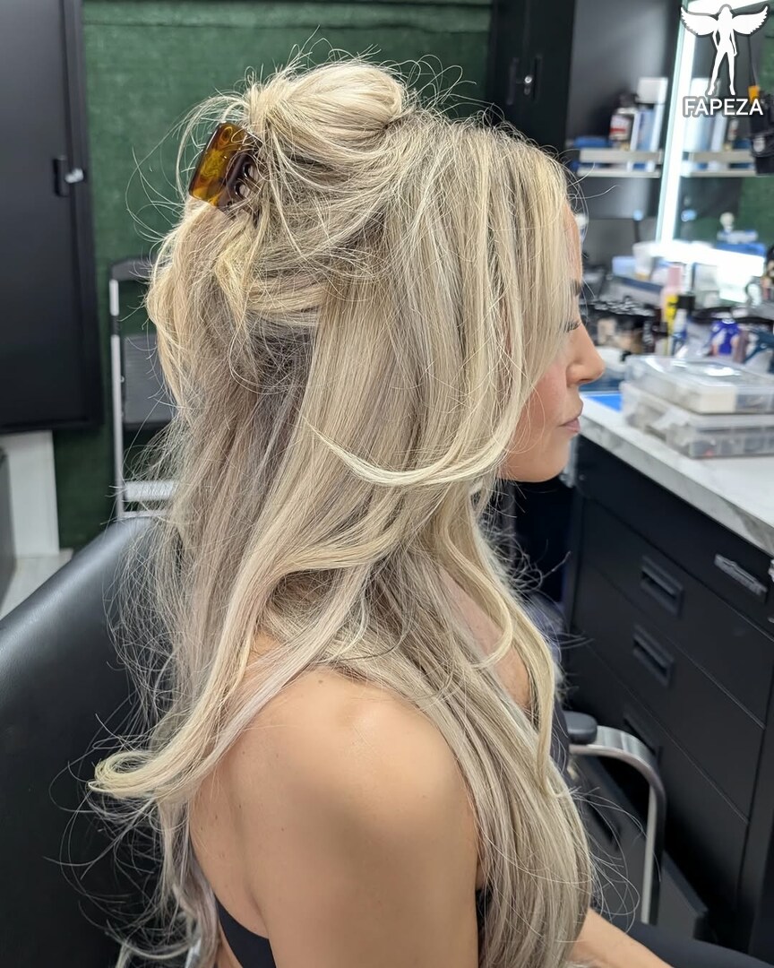 Trish Stratus